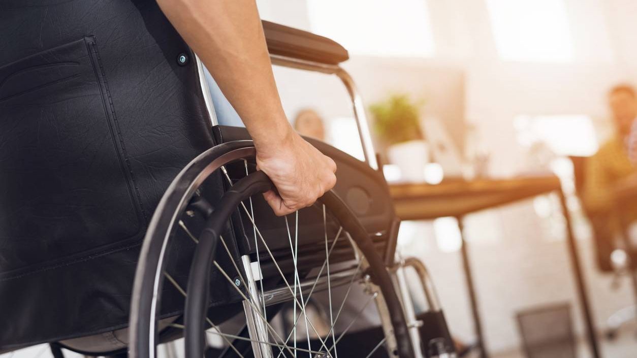 Paralysis after a Car Accident: The Cost of Living with a Spinal Cord Injury