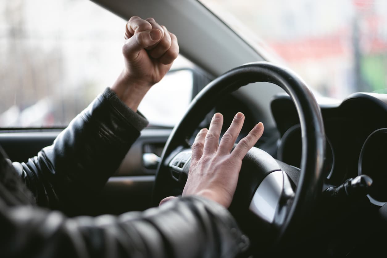 2 Simple Ways to Avoid Provoking Road Rage - St. Louis Injury Lawyer